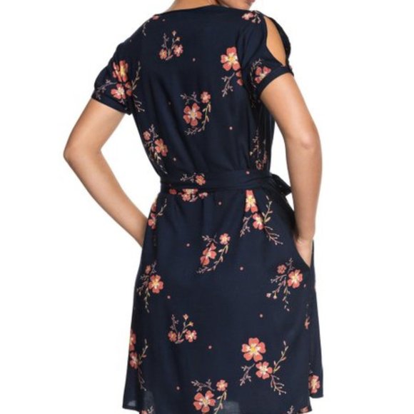 Roxy Monument View Short Sleeve Floral Wrap Dress - Picture 2 of 4